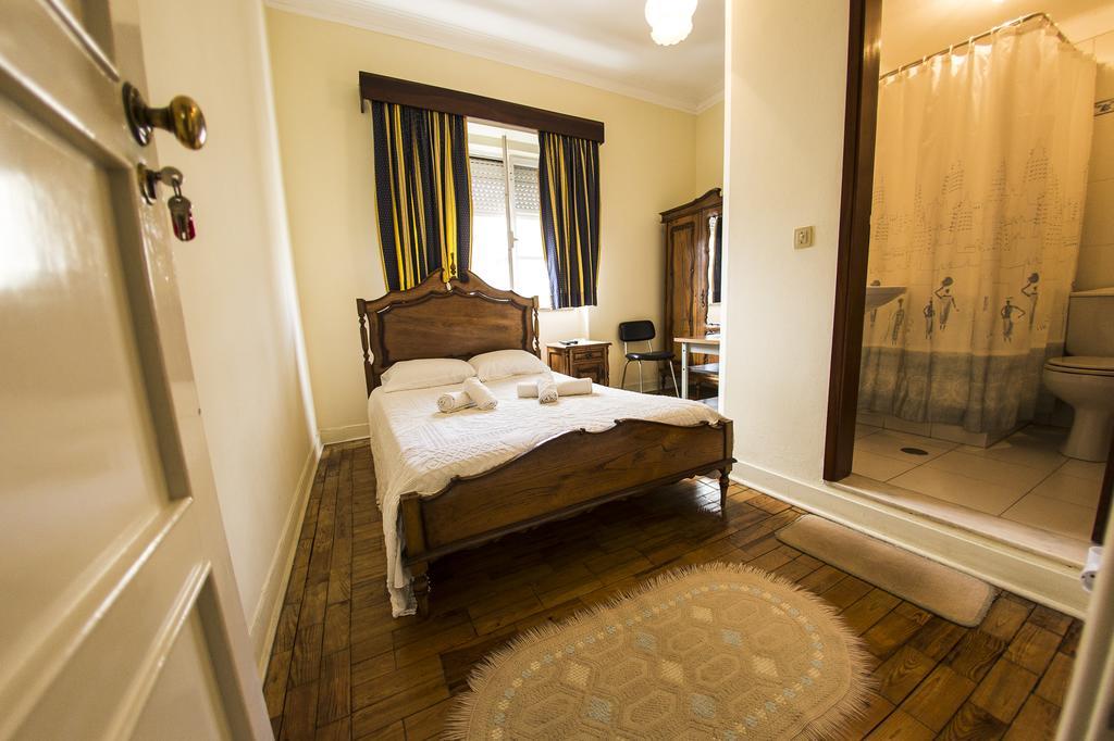 Residencial Covas Hotel Santiago do Cacem Luaran gambar