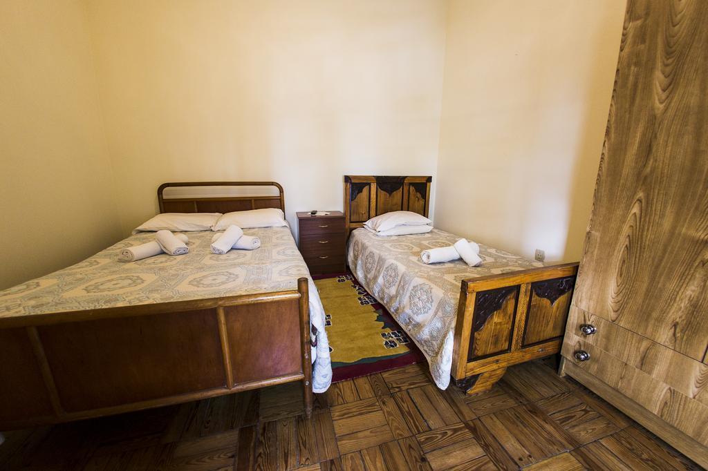 Residencial Covas Hotel Santiago do Cacem Luaran gambar