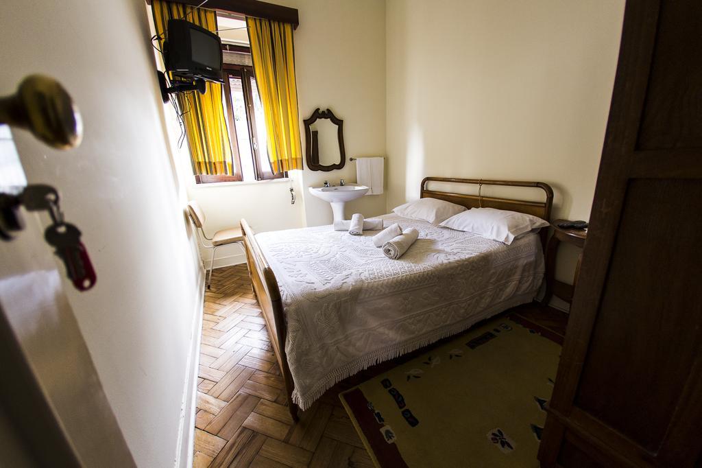 Residencial Covas Hotel Santiago do Cacem Luaran gambar