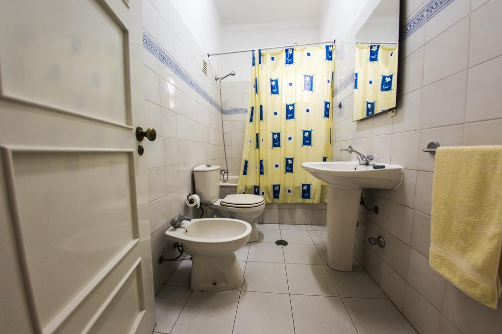 Residencial Covas Hotel Santiago do Cacem Luaran gambar